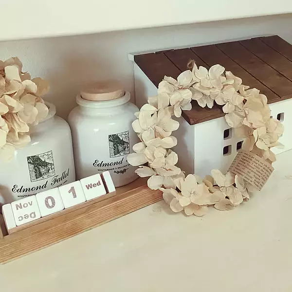 いつもの消耗品がインテリアアイテムになる！コーヒーフィルターを使った手作り作品