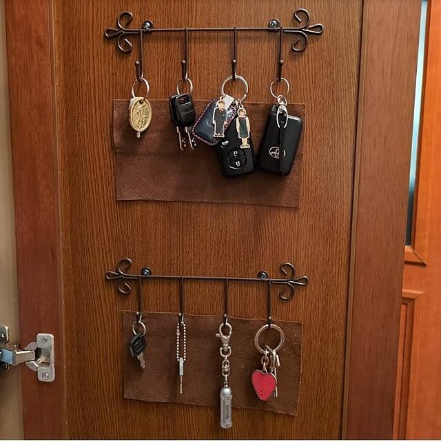 扉裏が収納スペースに早変わり♪セリアで見つけた便利アイテム6選