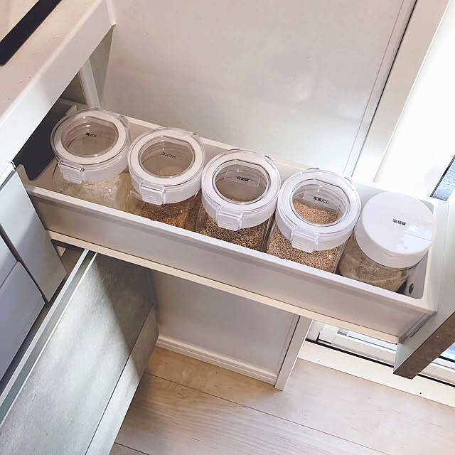用途に合わせてたくさんそろえたい♡日々のお料理が楽しくなるダイソーの調味料収納