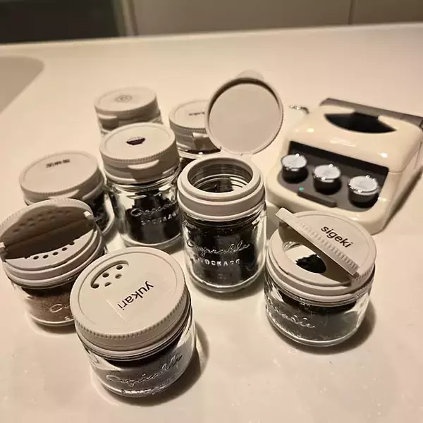 「用途に合わせてたくさんそろえたい♡日々のお料理が楽しくなるダイソーの調味料収納」の画像