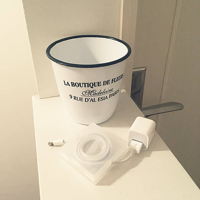 ごちゃつきを見ないフリしてませんか？無印良品のアイテムを使ったケーブル収納アイデア