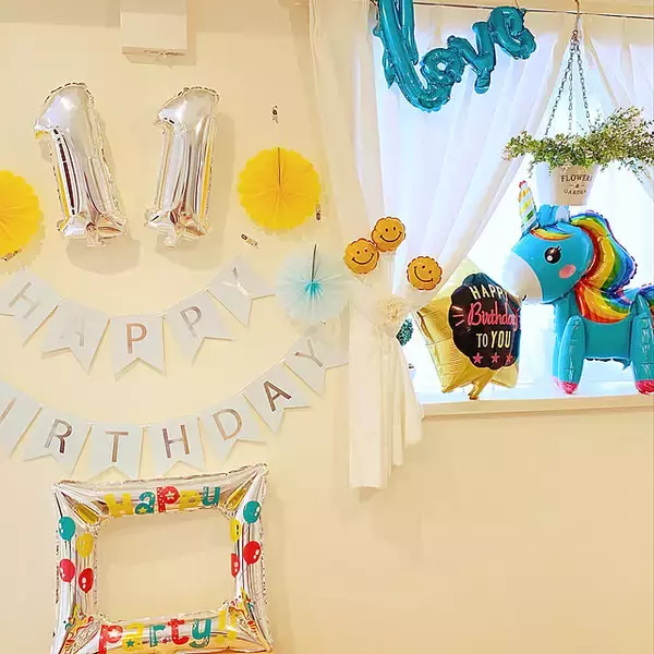 「思い出に残る一日に♡パーティーを盛り上げてくれる100均の誕生日飾り」の画像