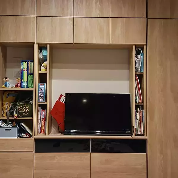 「お部屋の片づけをしっかりサポート！暮らしに合わせて選べるテレビ台収納のアイデア6選」の画像