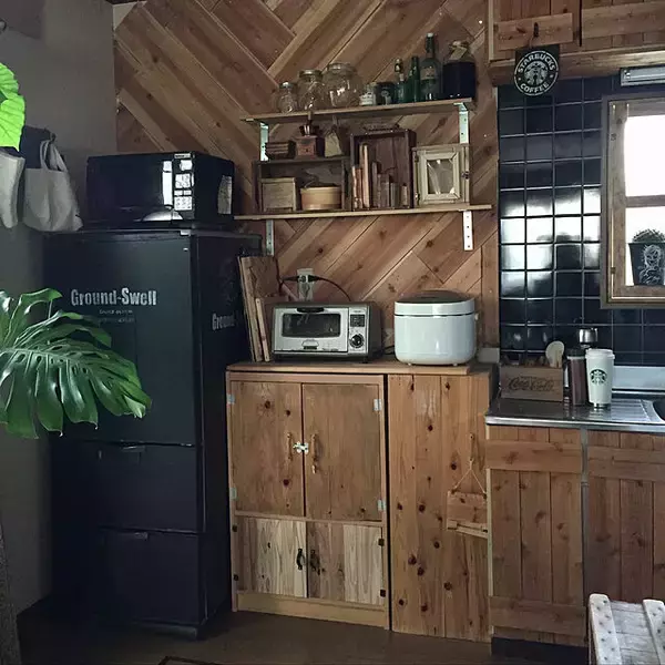 「アメリカンな魅力がたまらない！あこがれのヘリンボーンをDIYで」の画像