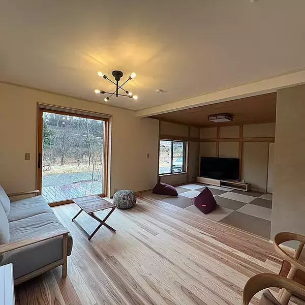 快適なくつろぎ空間を作る。リビングに隣り合った和室のインテリア実例6選