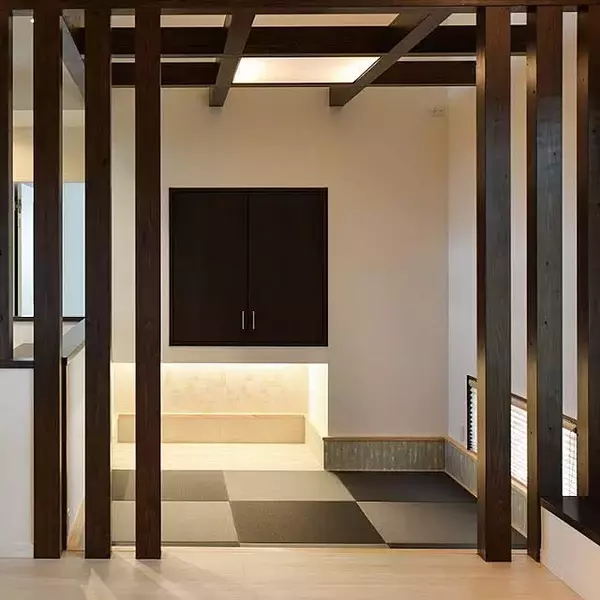 「快適なくつろぎ空間を作る。リビングに隣り合った和室のインテリア実例6選」の画像