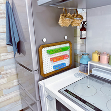 見逃すのはもったいない！冷蔵庫横のスペースを整理収納に活用するアイデア集