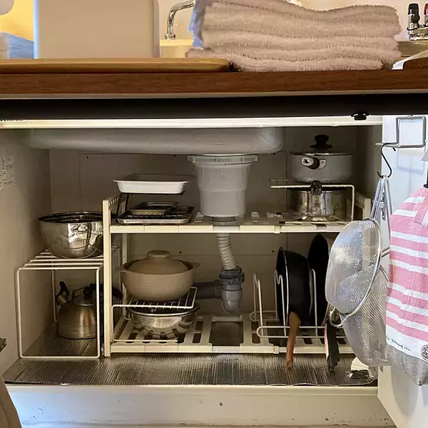 「ミニマリストさんの収納術から学ぶ！美しく整ったお部屋を作る整理整頓テク」の画像