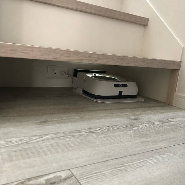 みんなどこに置いている？ロボット掃除機の置き場所と収納アイデア