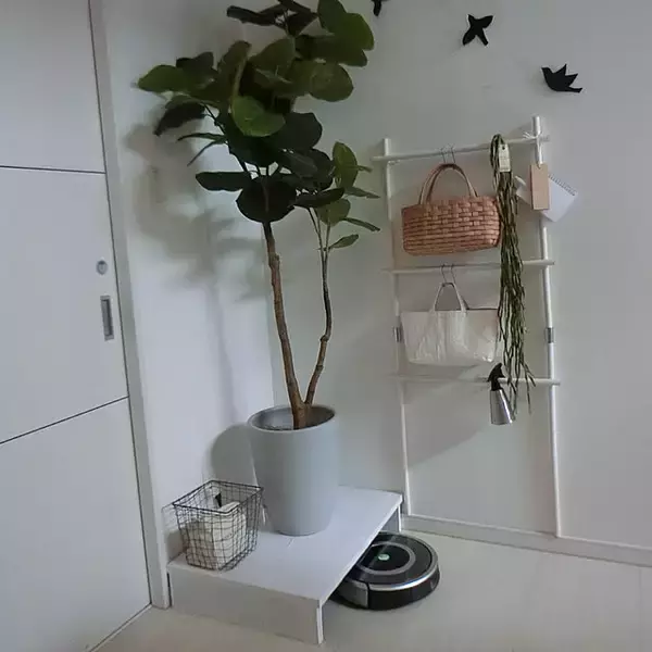 「みんなどこに置いている？ロボット掃除機の置き場所と収納アイデア」の画像