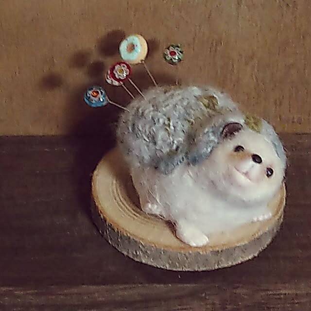 手作りタイムがもっと楽しくなる！ハンドメイドのピンクッション実例