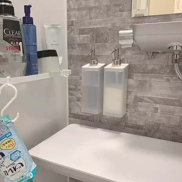 「詰め替えて水回りを快適に♪お好みに合わせて選べる山崎実業のディスペンサーがある暮らし」の画像