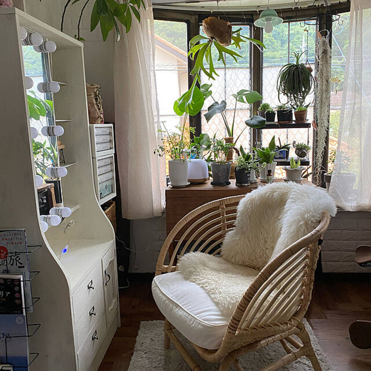 お部屋のアクセントになる印象的なデザイン☆IKEAのスツール＆チェア 