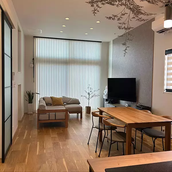 「【RoomClipが選んだ厳選3選】「木製家具」がテーマの素敵な投稿実例」の画像