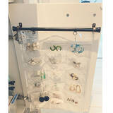 「壁面を賢く活用して省スペース収納に。ウォールポケットを使った収納方法」の画像4