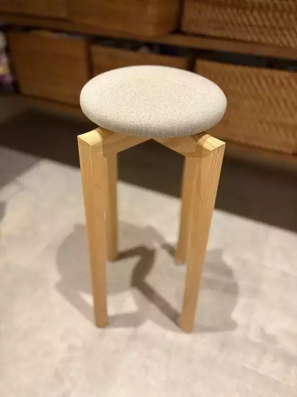 「「重宝するのに存在感はさりげない、スリムでコンパクトなスツール」 by Y33355さん」の画像