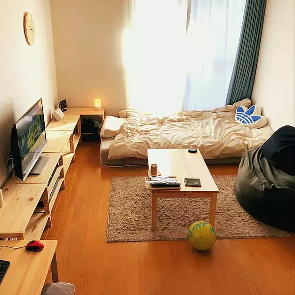 必要に応じて畳めるから省スペースの強い味方になる♪無印良品の折りたたみテーブル