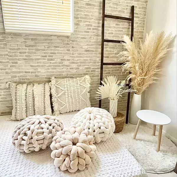 「ベッドまわりを自分好みの空間に☆DIYで作る寝室のアイテム」の画像