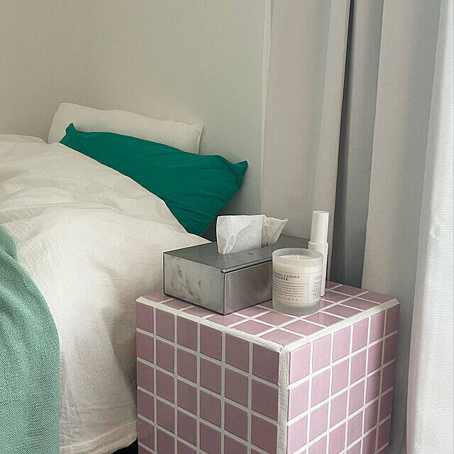 ベッドまわりを自分好みの空間に☆DIYで作る寝室のアイテム