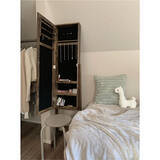 「軽量タイプから収納付きまで♪お部屋に合った置き方で選ぶ全身鏡」の画像5