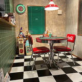 「カラフルな色づかいが楽しい☆アメリカンポップな空間のコーディネート実例」の画像6