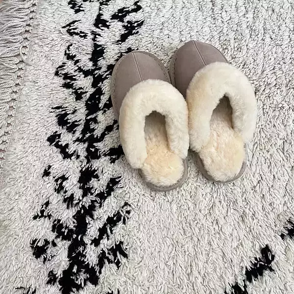 「【みんなが選んだ！】足元ぽかぽかでおうち時間を快適に♪あったかスリッパ4選」の画像