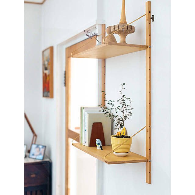 見た目も使い勝手もばっちりな壁面に。ウォールシェルフDIYの実例6選