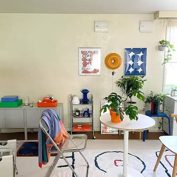 「遊び心のあるお部屋にしたい方にもモダン感を楽しみたい方にも！ミッドセンチュリーインテリア実例」の画像