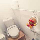 「ものを吊るして使いやすくスッキリ整える！セリアのステンレスフックシリーズを使った収納実例」の画像2