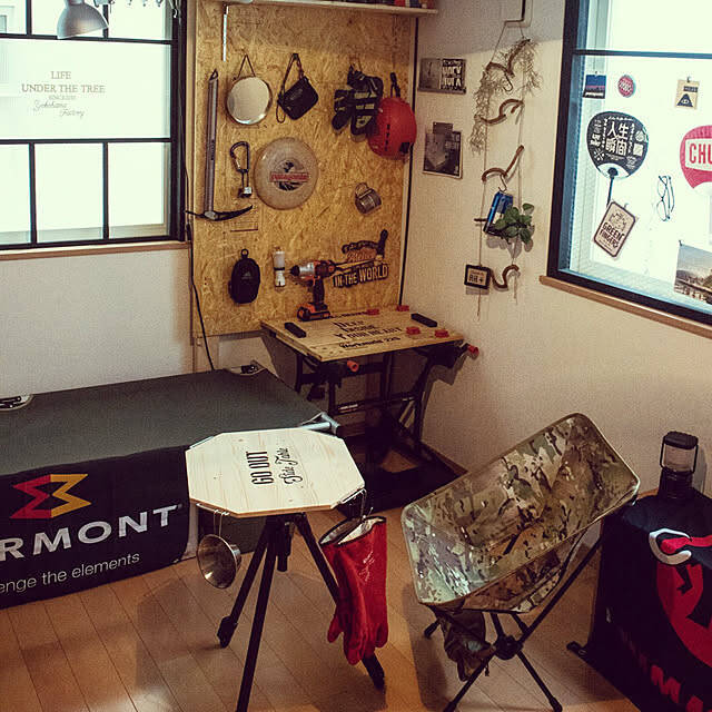 アウトドアの快適さをリビングに♪ヘリノックスのチェアがあるインテリア実例6選