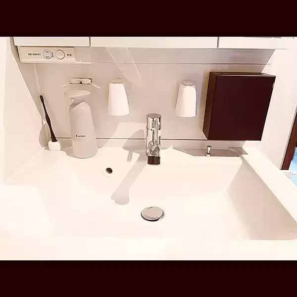 「いつでも気持ちのいい空間にして♪洗面台がピカピカになる掃除方法」の画像