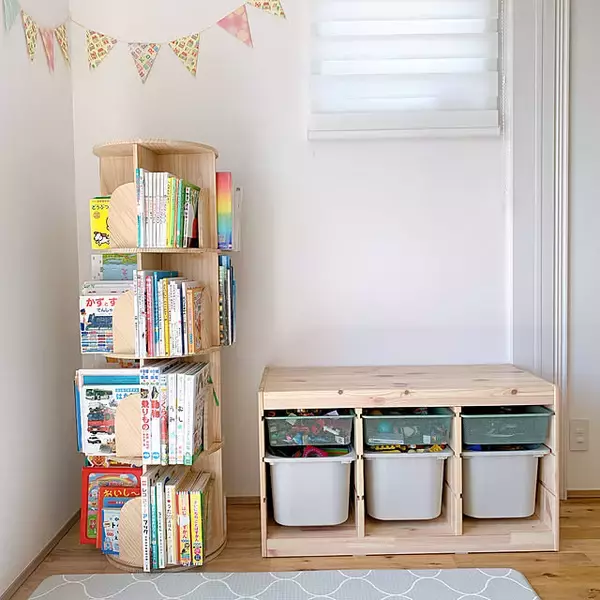 「あらゆるニーズにフィットする！IKEAの万能収納家具、トロファストの魅力をご紹介」の画像