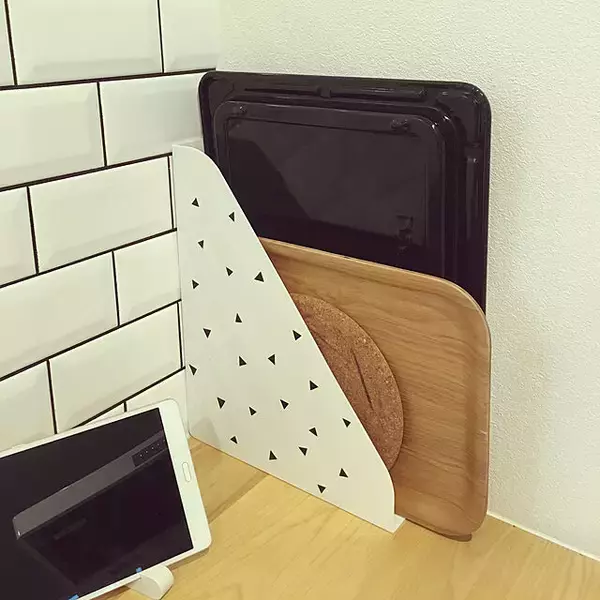 「これ便利かも♪セリアのブックスタンド＆ブックエンド活用カタログ」の画像