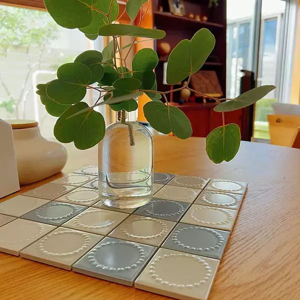 「日々の暮らしを愛らしく彩る。ミナペルホネンのインテリアアイテム」の画像