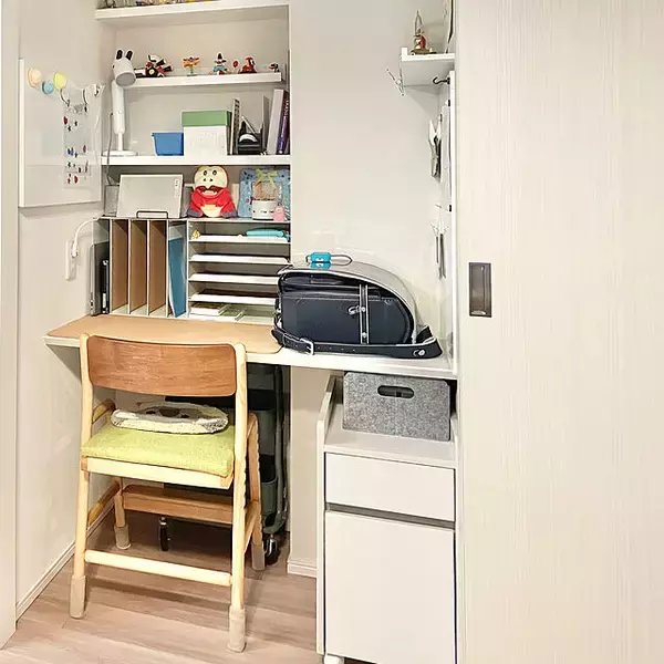 「快適で集中できる環境をつくる☆IKEAでみつけたデスクまわりのアイテム」の画像