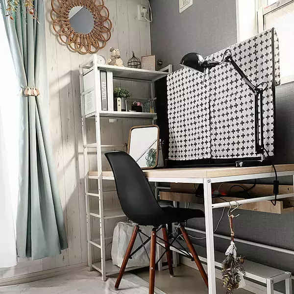 「快適で集中できる環境をつくる☆IKEAでみつけたデスクまわりのアイテム」の画像