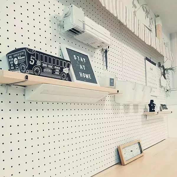 「快適で集中できる環境をつくる☆IKEAでみつけたデスクまわりのアイテム」の画像