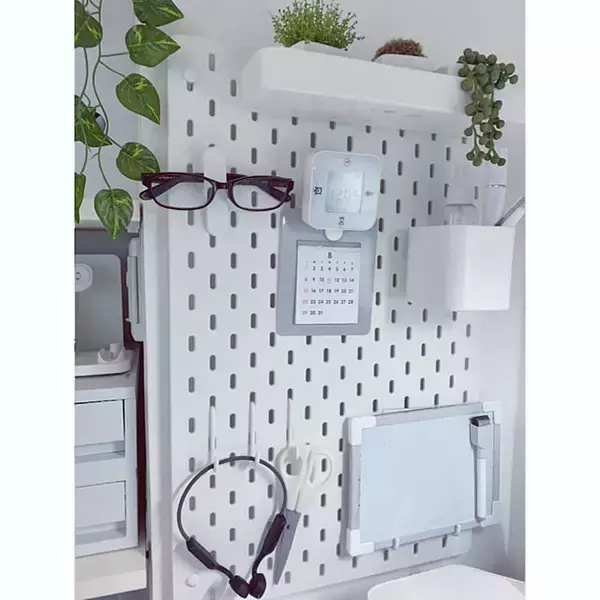 「快適で集中できる環境をつくる☆IKEAでみつけたデスクまわりのアイテム」の画像