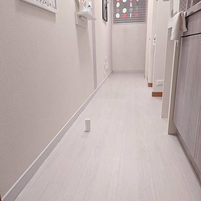 お部屋の印象がガラリと変わる！チャレンジしてみたい壁と床のリメイクの実例紹介
