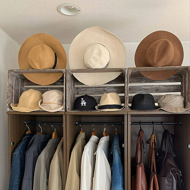 お気に入りはサッと手に取れるようにしておきたい☆帽子の上手な収納テク