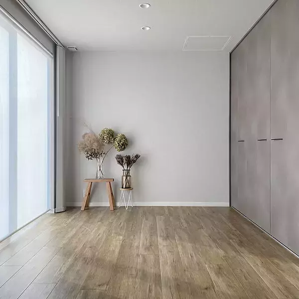 「木の風合いに惹かれる♡日常をそっと彩る無印良品の無垢材ベンチ」の画像