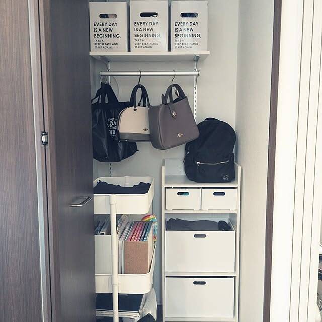 整えると生活効率が上がる！リビングクローゼットの整理収納アイデア10選