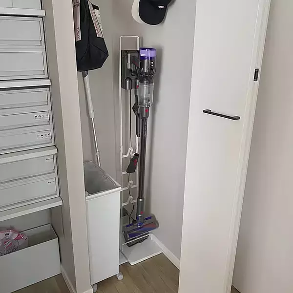 「整えると生活効率が上がる！リビングクローゼットの整理収納アイデア10選」の画像