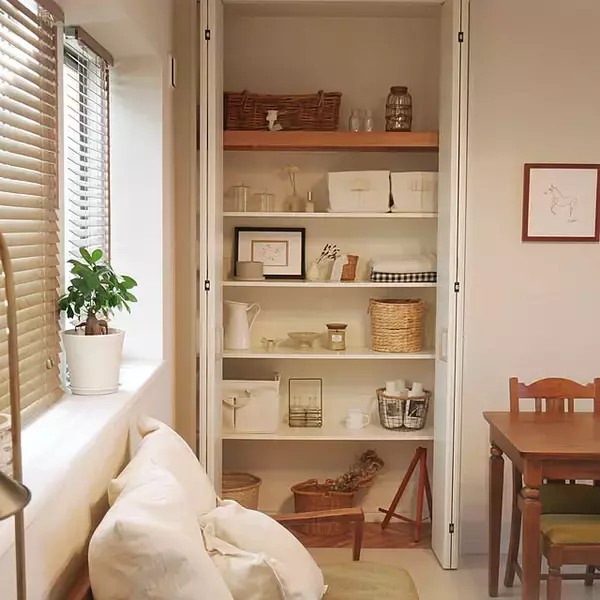 「整えると生活効率が上がる！リビングクローゼットの整理収納アイデア10選」の画像