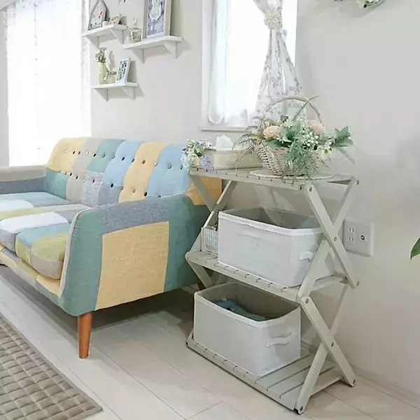 「置きたい場所にちょうどいい！暮らしのそばで活躍するベルメゾンの折りたたみラック」の画像