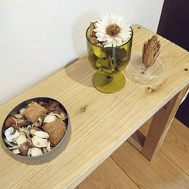 好きなデザインで気持ちも上がる♡お菓子や紅茶の缶を活用するアイデア10選