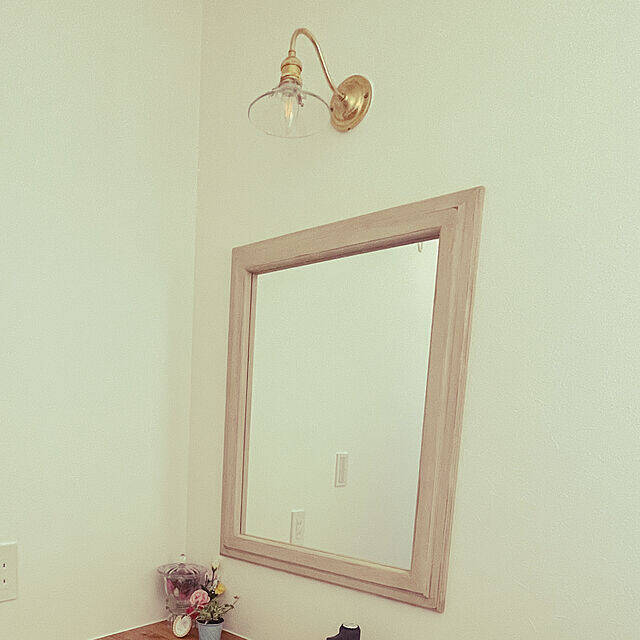 柔らかな光と美しい陰影が魅力♡ブラケットライトで雰囲気ある空間に