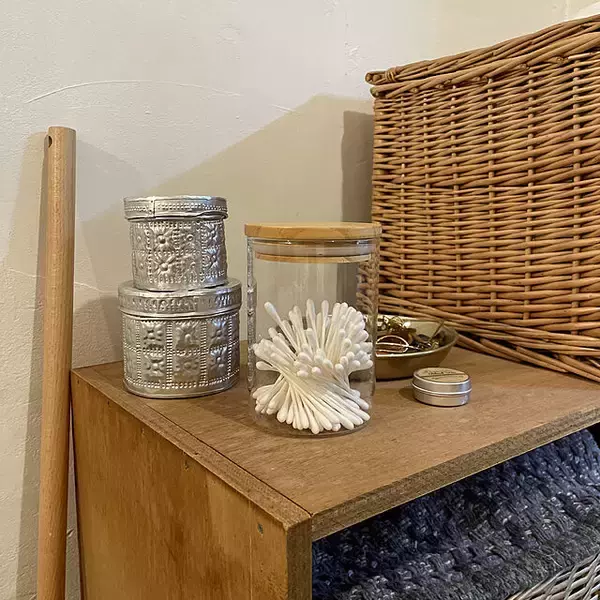 「サッと取り出せるからストレスフリー！マルチに使える綿棒の収納術」の画像