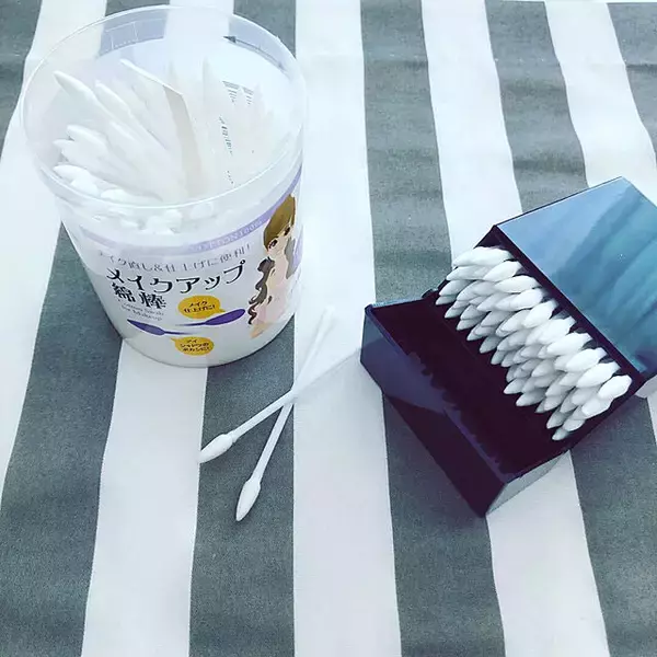 「サッと取り出せるからストレスフリー！マルチに使える綿棒の収納術」の画像