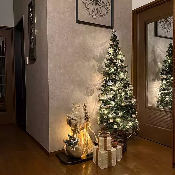 「自分に合うクリスマスの演出ができる！小物やツリーで彩る、クリスマスディスプレイのアイデア6選」の画像